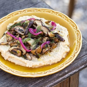 Houmous Ail Rôti, Champignons De Paris & Shitakés Snackés : - Canailles Guinguette - 572683