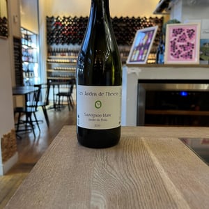 Jardin Du Poira - Sauvignon Blanc - Les Jardins de Theseiis - Paul-André Risse & Anouk Lavoie-Lamoureux 