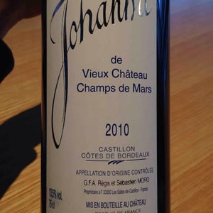 Johanna - Vieux Château Champ De Mars - regis-sebastien-moro
