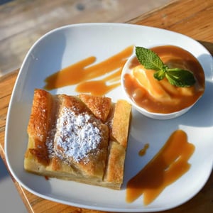 Kouign Amann & Fromage Blanc Caramel Au Beurre Salé - Péniche La Bougeotte - 521988