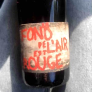 Les Foulards Rouges - Jean-Francois Nicq - Le Fond De L'air Est Rouge