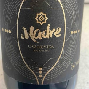 Madre - Uva de Vida - Carmen Lopez, Luis Ruiz -2021