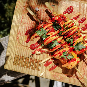 Maïs D'Annecy Aux Épices, Grillé À La Flamme - Ketchup Et Sauce Maison - La Braise - Chamonix - 801433