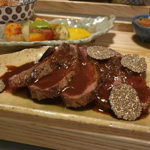 Médaillon De Cerf Et Sa Sauce Chocolat - Vinomax - 300109