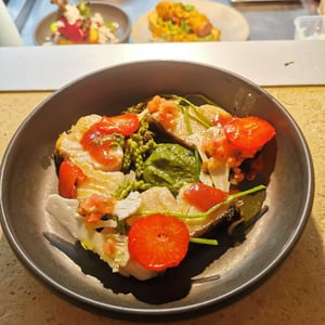 Merlu, Fraises, Asperges Sauvages - Monique, boire et manger - 488396