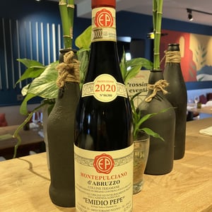 Montepulciano d'Abruzzo - Az. Agr. Emidio Pepe - Daniela & Sofia Pepe 
