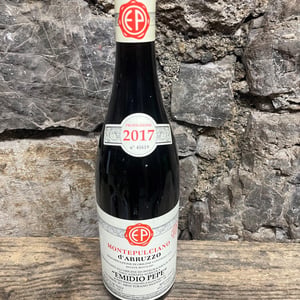 Montepulciano d'Abruzzo - Az. Agr. Emidio Pepe - Daniela & Sofia Pepe 