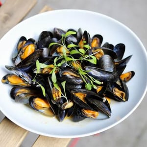 Moules Du Mont Saint-Michel Et Bouillon Thaï - Titulus - 502573