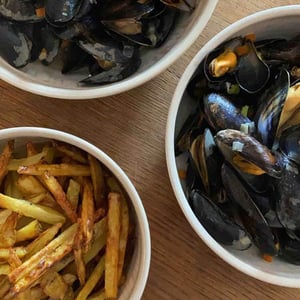 Moules & Frites - VIN PUR Weinboutique - 427501