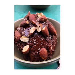 Mousse Aux Chocolats, Éclats D’Amandes Torréfiées, Sel Fumé - Le Présentoir - 379678