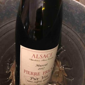 Muscat - Domaine Pierre Frick - jean-pierre-chantal-et-thomas-frick -2019