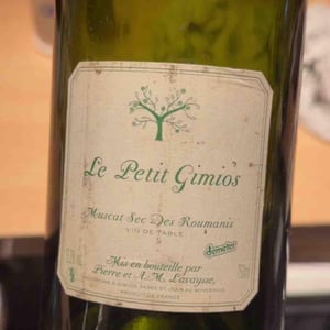 Muscat Sec Des Roumanis - Le Petit Domaine de Gimios - Anne-Marie Lavaysse 