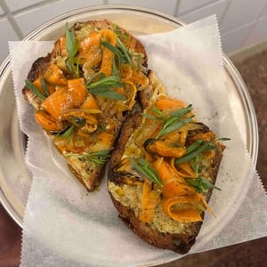 Mussle Escabeche Toast - Masa Vins - 612005