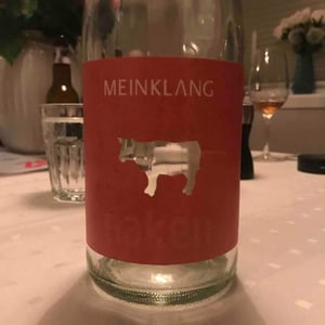 Naken - Meinklang - Weingut Michlits - Angela & Werner Michlits 