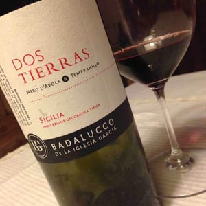 Nero d'Avola Tempranillo - Dos Tierras Badalucco - Pierpaolo Badalucco & Beatriz de la Iglesia García 