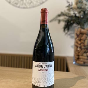 Nigrine - Domaine de Laroque d’Antan - Lydia, Claude & Emmanuel Bourguignon 