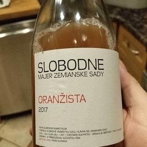 Slobodné Vinárstvo - Majer Zemianske Sady - Michal Kuropka, Agnes Lovecká, Katarína Kuropková - Oranzista