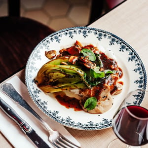 Pak Choï Rôti / Riz Vinaigré / Crémeux Topinambour Au Miso / Jus De Légumes Corsé - Croûton - 761081