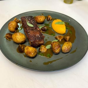 Paleron De Boeuf, Grenailles Et Purée De Carotte À L'Orange - Jour de Fête - 505037