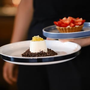 Pannacotta Al Basilico E Cestino Con Fragole - Uzeta Bistro Siciliano - 767326