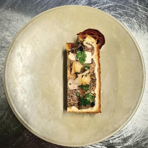 Pâté en croûte - Les Mets Chai, le resto