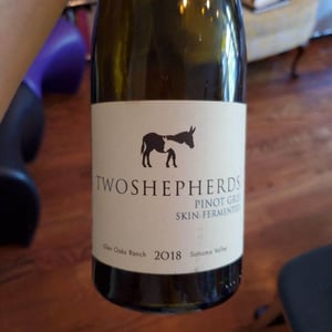 Pinot Gris Skin Fermentation - Two Shepherds - karen-daenen-william-allen
