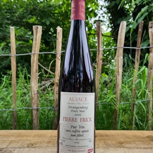 Strangenberg Pinot Noir - Domaine Pierre Frick - jean-pierre-chantal-et-thomas-frick -2022
