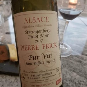 Strangenberg Pinot Noir - Domaine Pierre Frick - jean-pierre-chantal-et-thomas-frick -2022