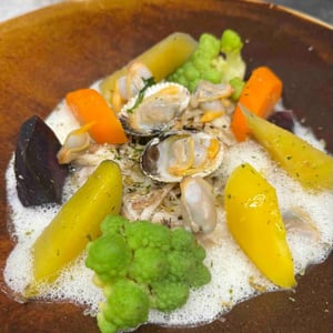 Plat Du Jour - Aile De Raie, Coques, Legumes D’Automne - La Cuiller en Bois - 679519