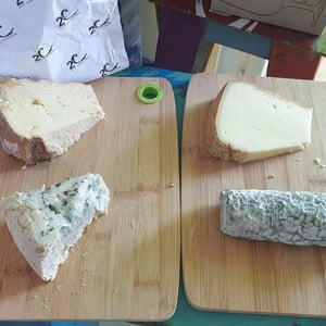 Plateau De Fromages De Chez Deux-Chavannes - Que du Bonheur + Vagabon - 370459