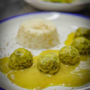 Polpette Di Cavolo Verza Con Salsa Al Curry Amabile - 5ecinque - 782880