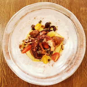 Poulpe Rôti, Poichichade Au Citron De Menton, Chorizo - Mordus - 805188