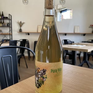 Pura Vida Cosecha - Bodega Pura Vida - Rober y Maria Ayala Sánchez 