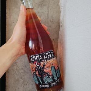 Rebela Rosa - Slobodné Vinárstvo - Majer Zemianske Sady - Michal Kuropka, Agnes Lovecká, Katarína Kuropková 