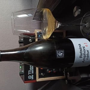 Tetramythos Winery - Τετράμυθος - Panos Papayiannopoulos, Aristos Spanos, Eustatius Spanos - Retsina Amphore Natur