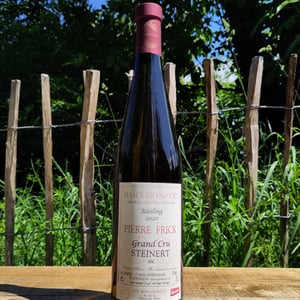 Steinert Riesling - Domaine Pierre Frick - jean-pierre-chantal-et-thomas-frick