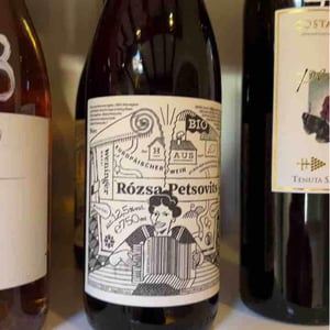 Rózsa Petsovits - Weingut Weninger (Austria) / Weninger Pincészet (Hungary) - franz-weninger