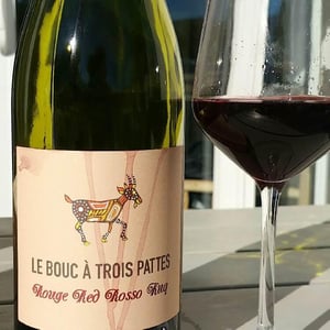Rouge Red Rosso Kuq - Le Bouc à Trois Pattes - Wim Wagemans 