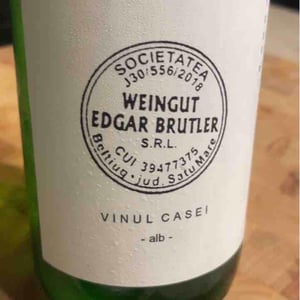 Königliche Mädchentraube - Weingut Edgar Brutler - Johann, Katharina, & Edgar Brutler, Philipp Heinzl 