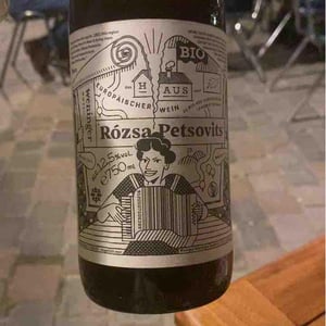 Rózsa Petsovits - Weingut Weninger (Austria) / Weninger Pincészet (Hungary) - franz-weninger
