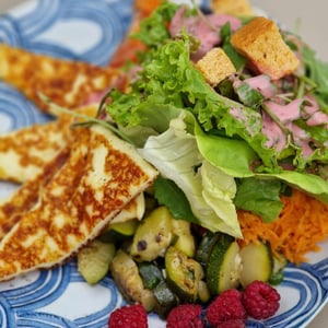 Salad With Grilled Cheese - Quai Pasa Buvette - 788160