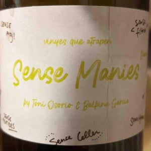 Sense Manies Blanc - Vinyes que Atrapen - Toni Osorio & Balbina Garcia -2020