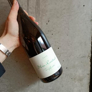 skin contact - zizifrédo - Domaine de Chassorney - Frédéric Cossard -2019