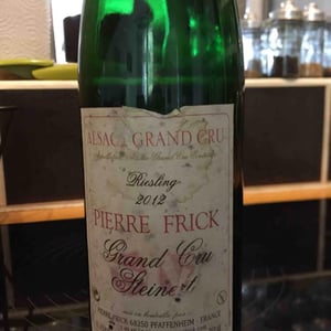 Steinert Riesling - Domaine Pierre Frick - jean-pierre-chantal-et-thomas-frick