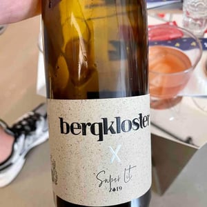 Super Lit - Weingut Bergkloster - Jason Groebe 