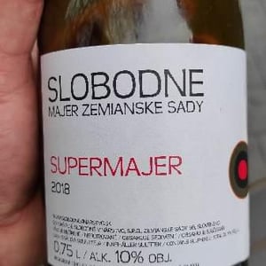 Supermajer - Slobodné Vinárstvo - Majer Zemianske Sady - Michal Kuropka, Agnes Lovecká, Katarína Kuropková 