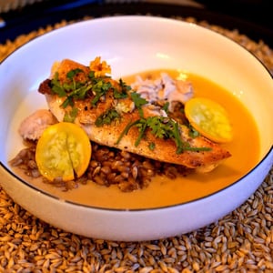 Suprême Et Cuisse De Volaille Jaune - Hotel restaurant la chartreuse - 804300