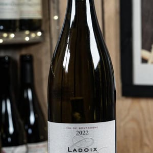 Ladoix "Sur Les Vris" - Domain Perrin Céline - Céline Perrin -2016