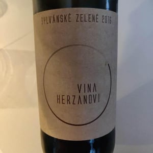 Sylvanske Zelene - Vína Herzánovi - Sandra, Zuzana & Jakub Herzán 