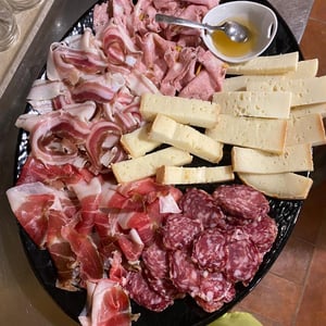 Tagliere Di Carne - Agriturismo Amandolo - 634754